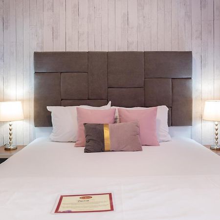 Hotel Bordeaux Galaţi Exteriör bild