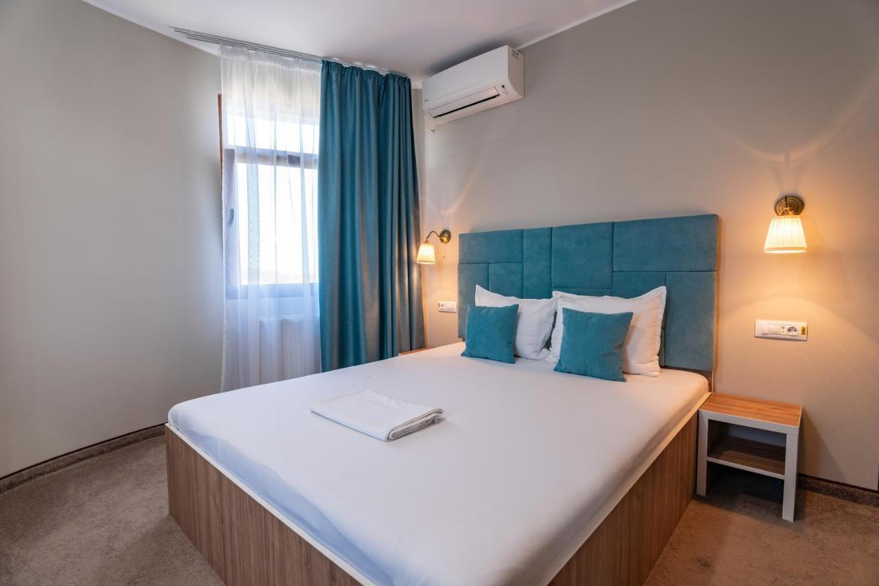 Hotel Bordeaux Galaţi Exteriör bild