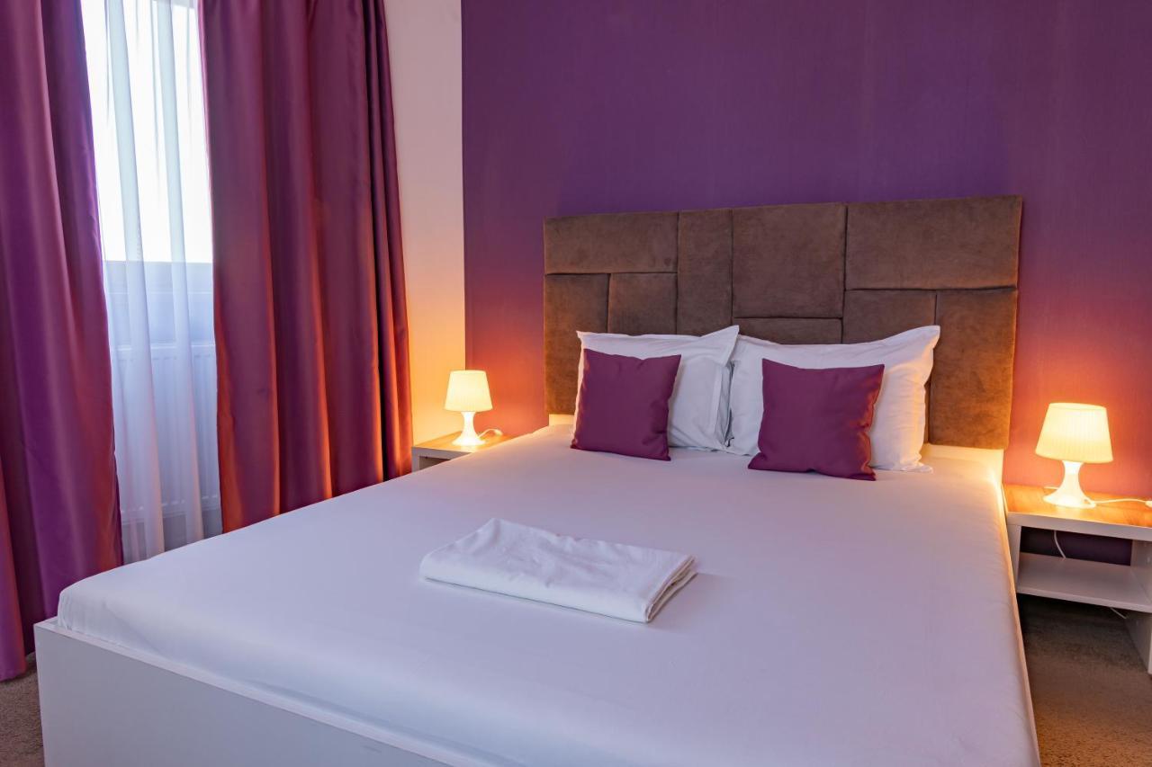 Hotel Bordeaux Galaţi Exteriör bild