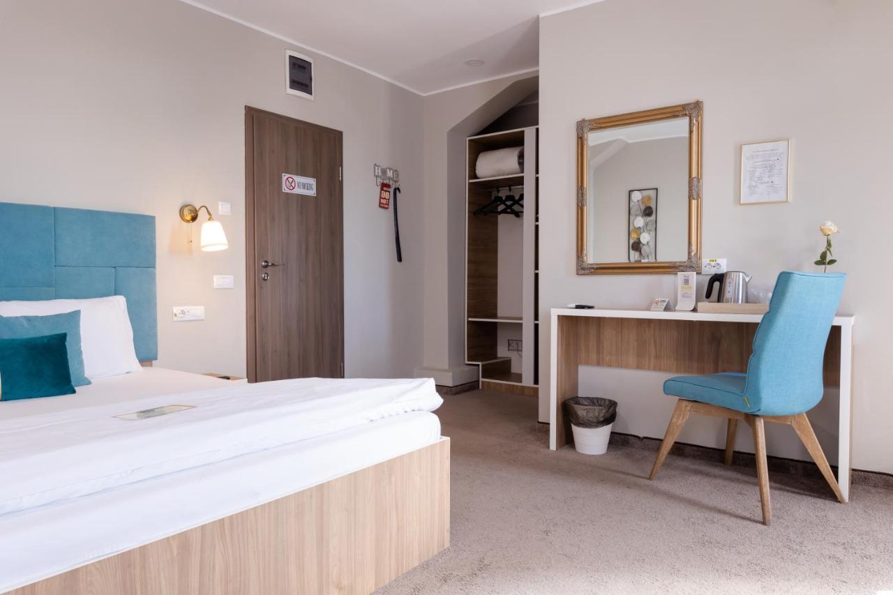 Hotel Bordeaux Galaţi Exteriör bild