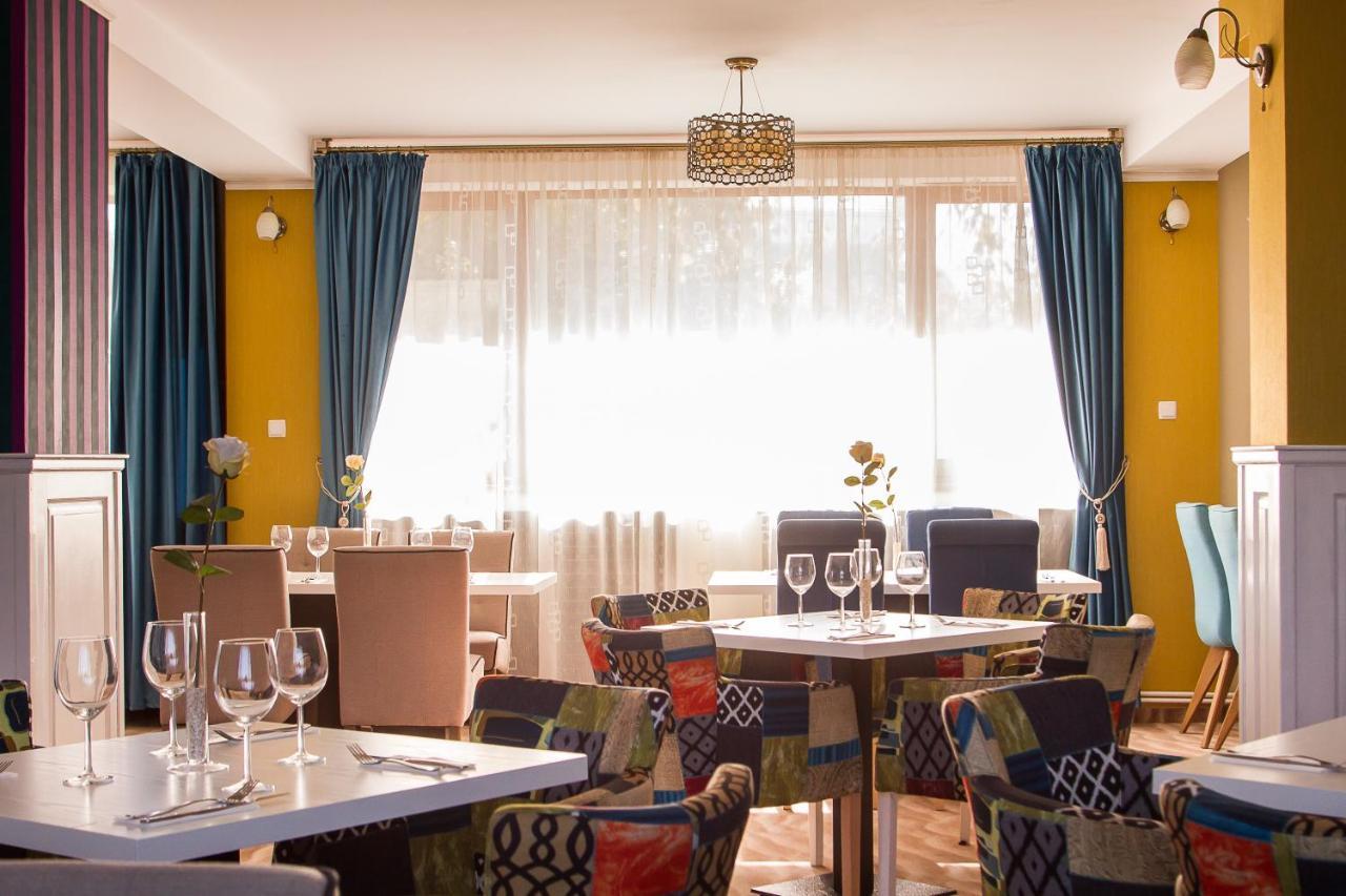 Hotel Bordeaux Galaţi Exteriör bild