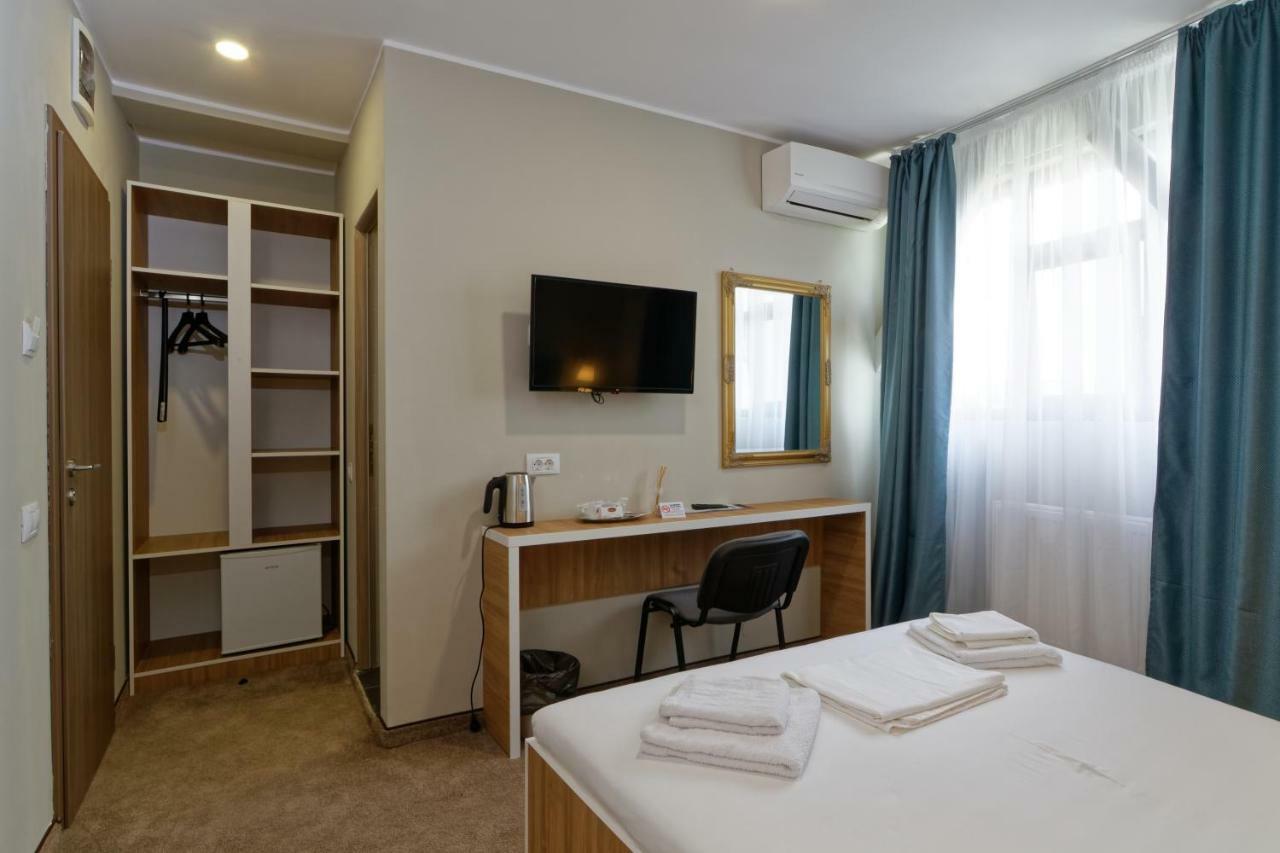 Hotel Bordeaux Galaţi Exteriör bild