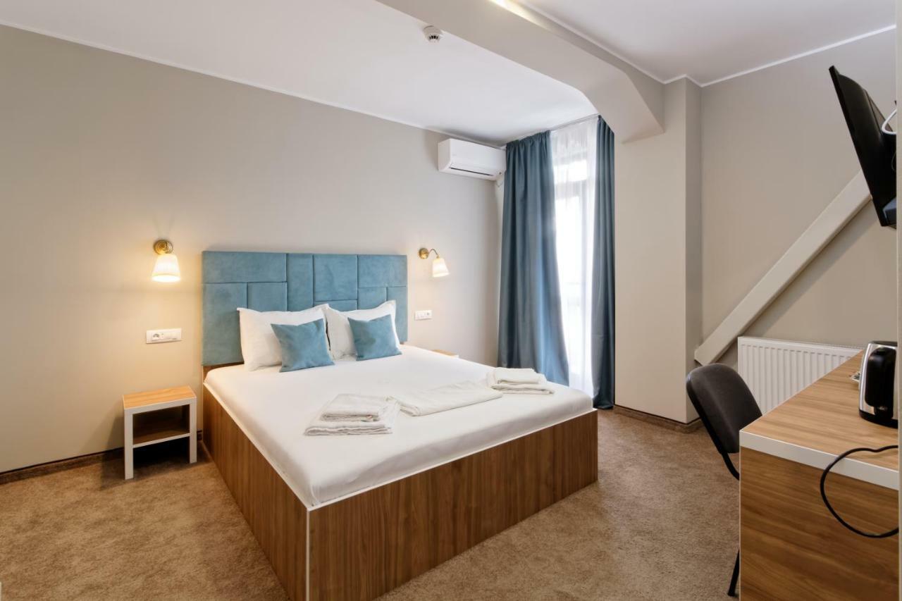 Hotel Bordeaux Galaţi Exteriör bild