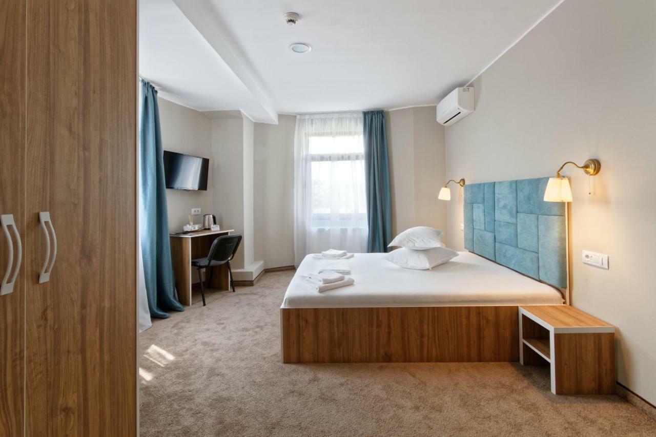 Hotel Bordeaux Galaţi Exteriör bild